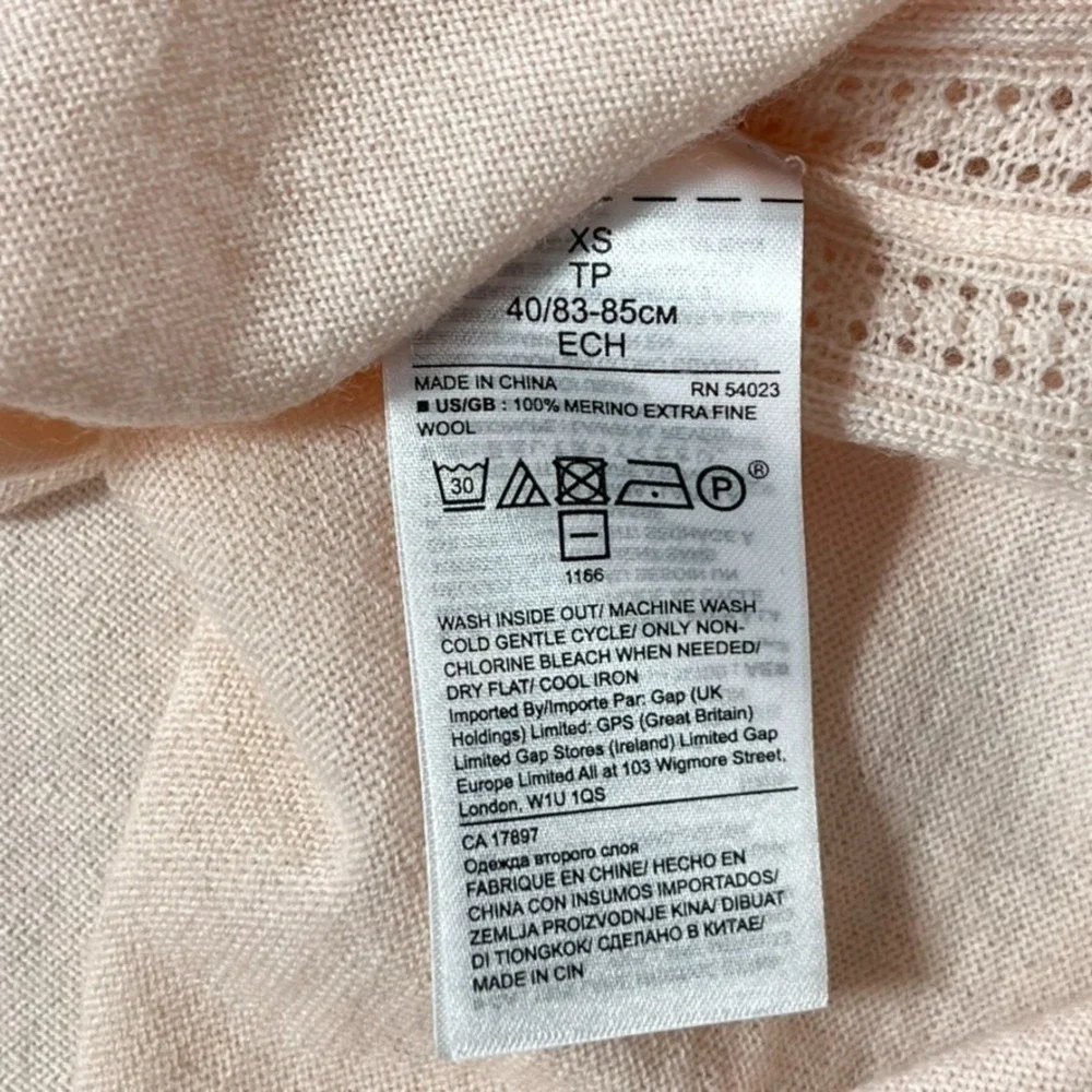 Banana Republic Sweater Women XS Pink Extra‎ Fine Merino Wool V-Neck Blush